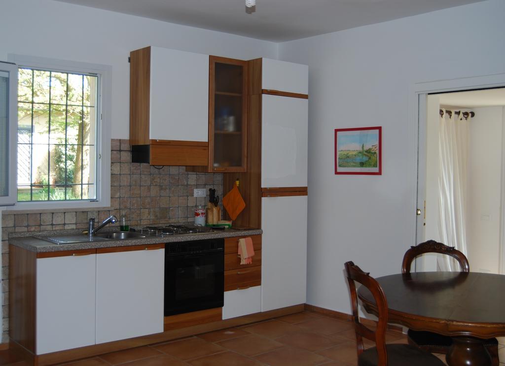 Casa Vacanze Vigna Di Valle Bracciano  Pokoj fotografie