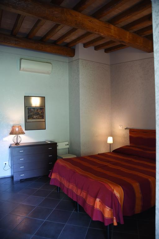 Casa Vacanze Vigna Di Valle Bracciano  Pokoj fotografie